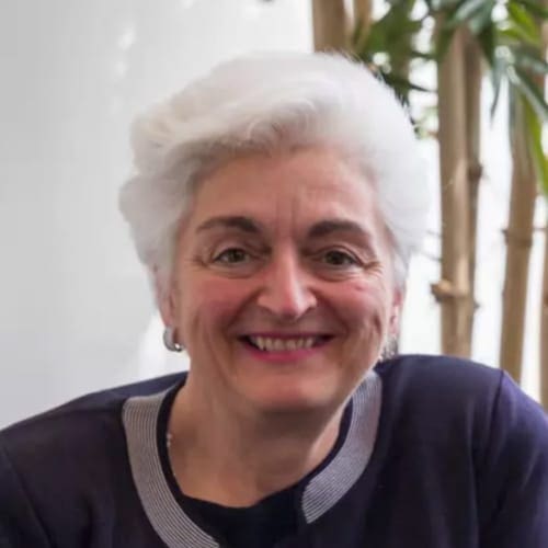 Regina Pisa headshot